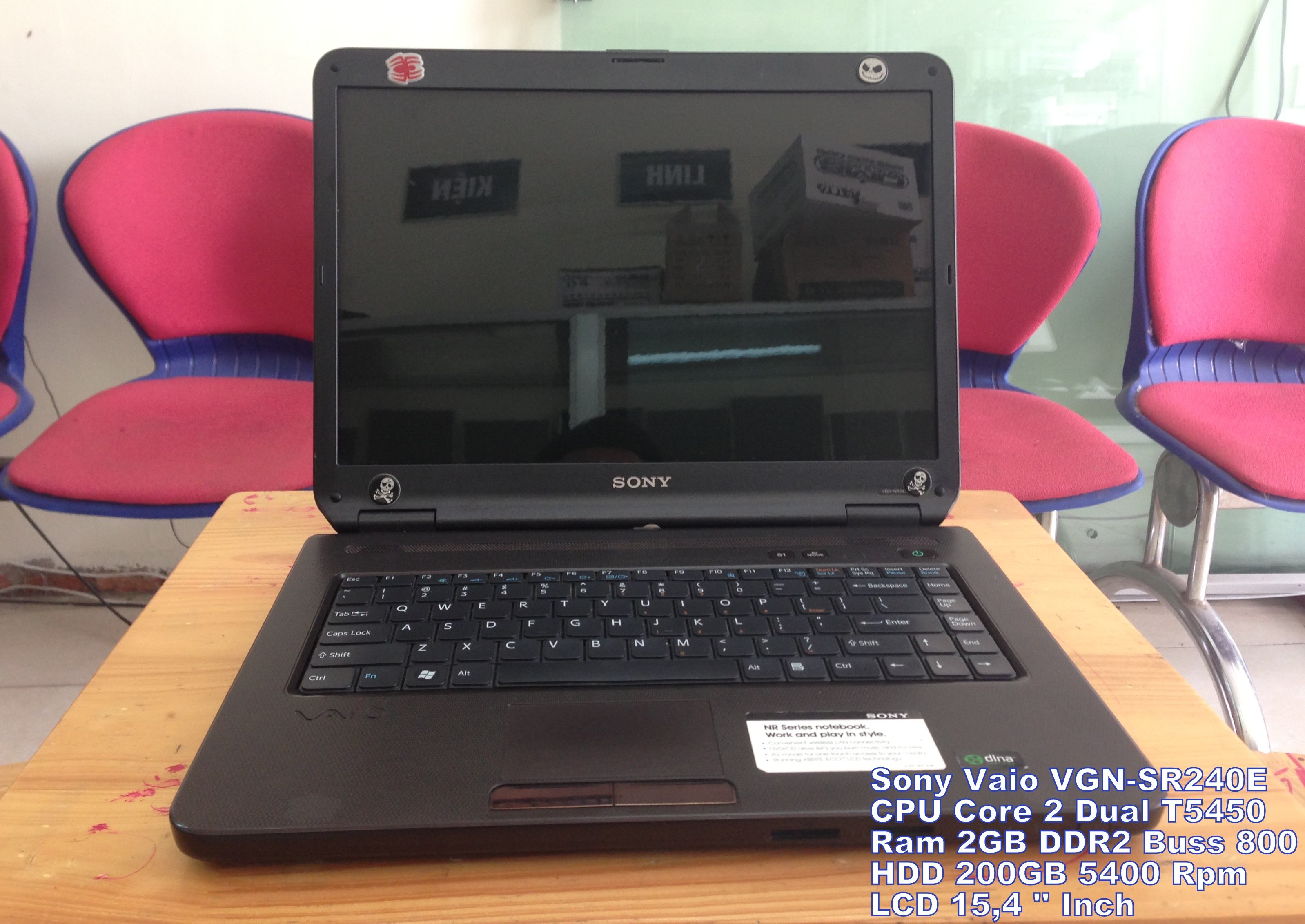 Laptop Sony Vaio VGN - NR240E.JPG